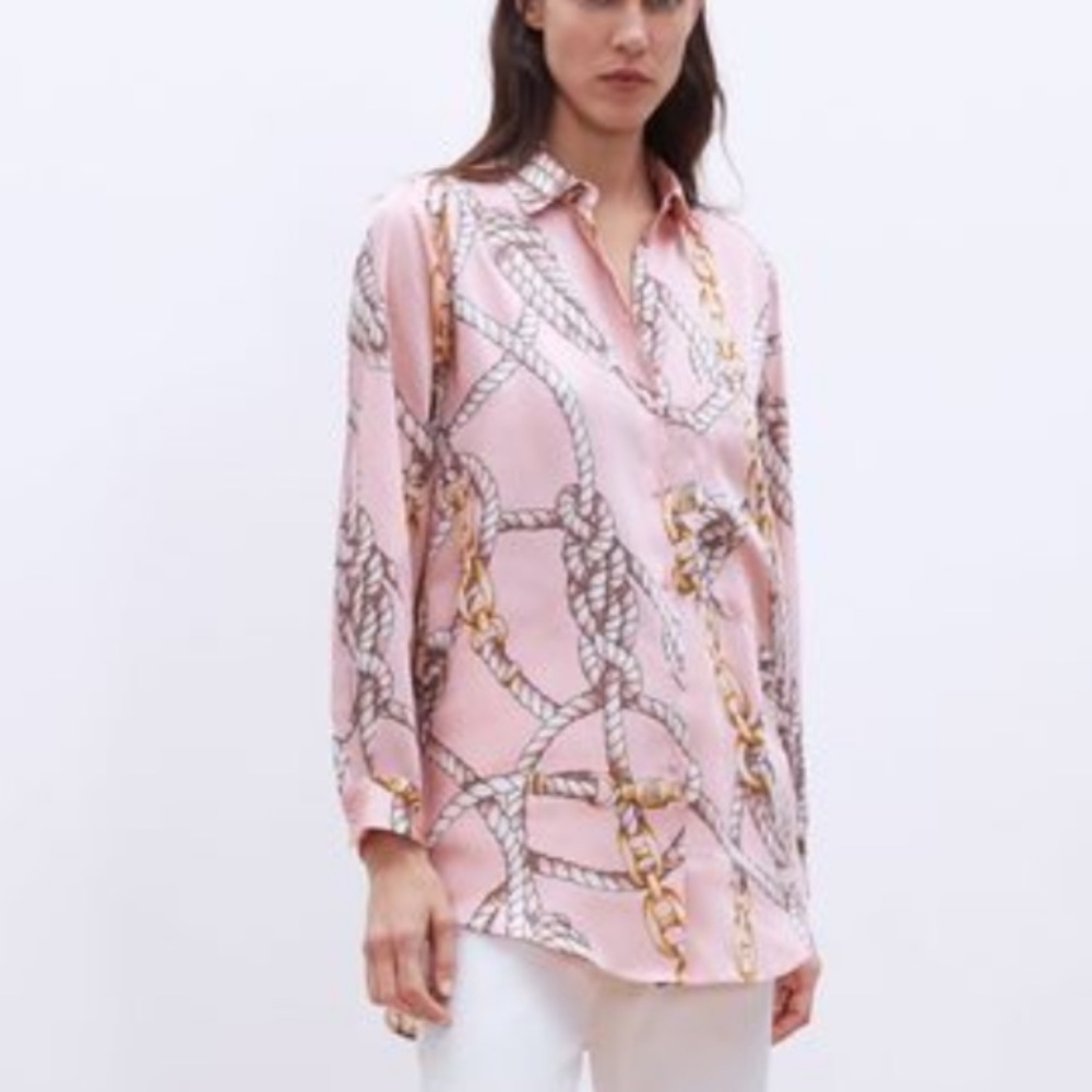 NWOT zara blouse in chain print